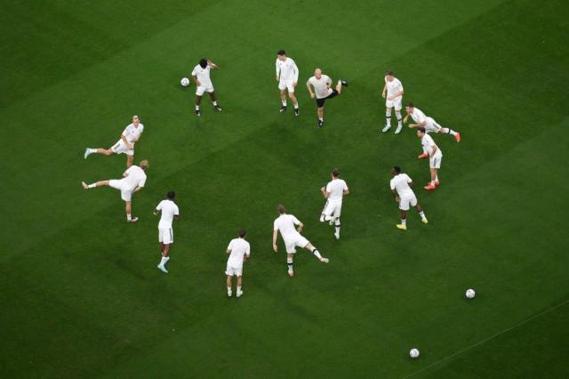 1669575237159067163.jpg FilzthvXEAE1f-h.jpg